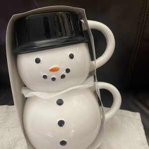 NWT 2 Stackable snowman ceramic coffee/tea mugs
